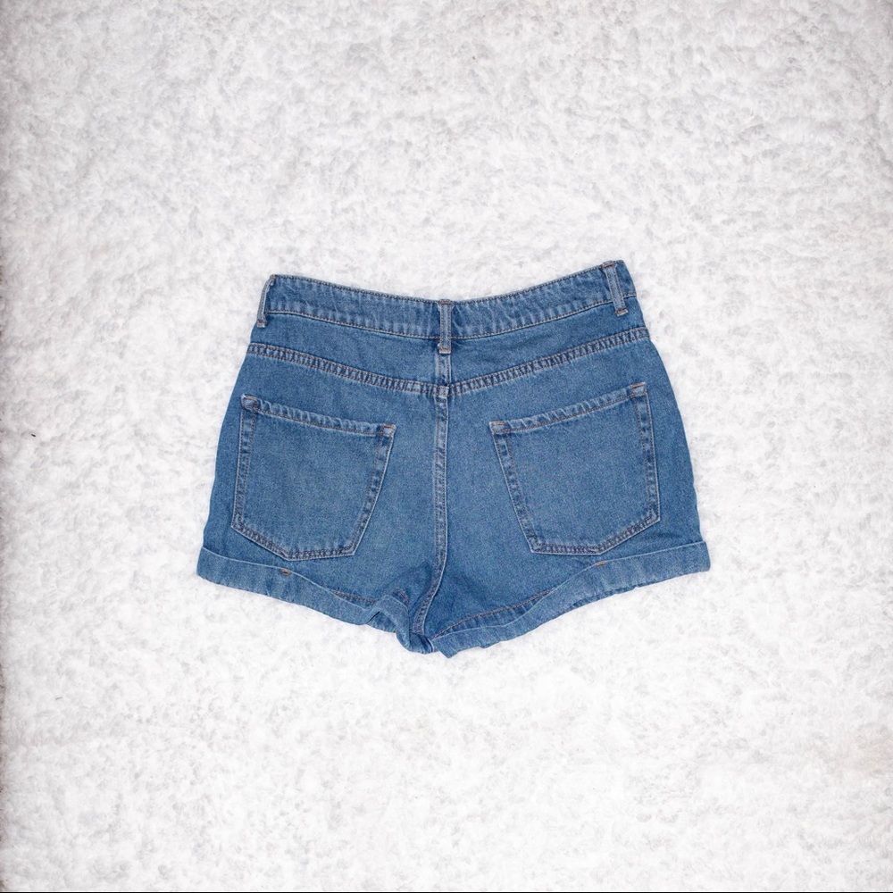 Forever 21 - High Waisted Shorts - Picture 2 of 2